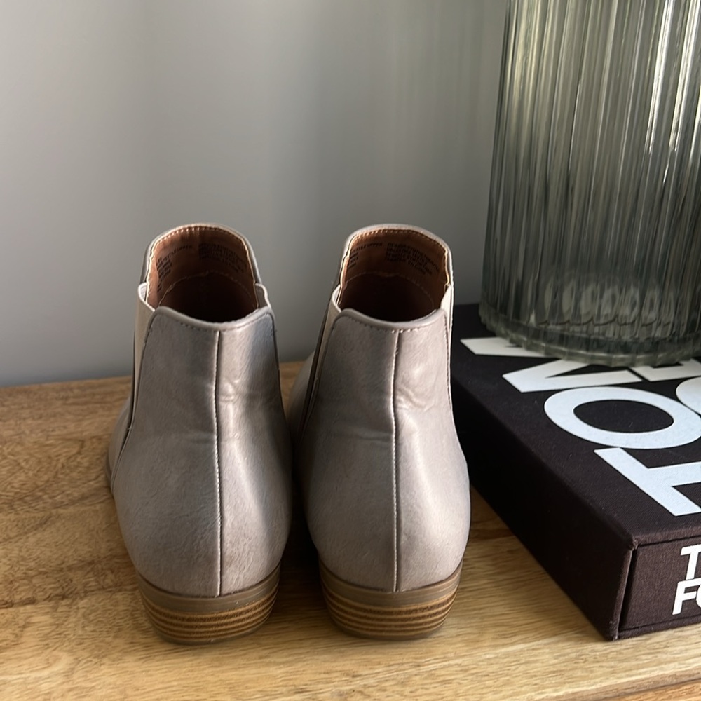 NWT Rampage Chelsea Boots - Picture 4 of 7